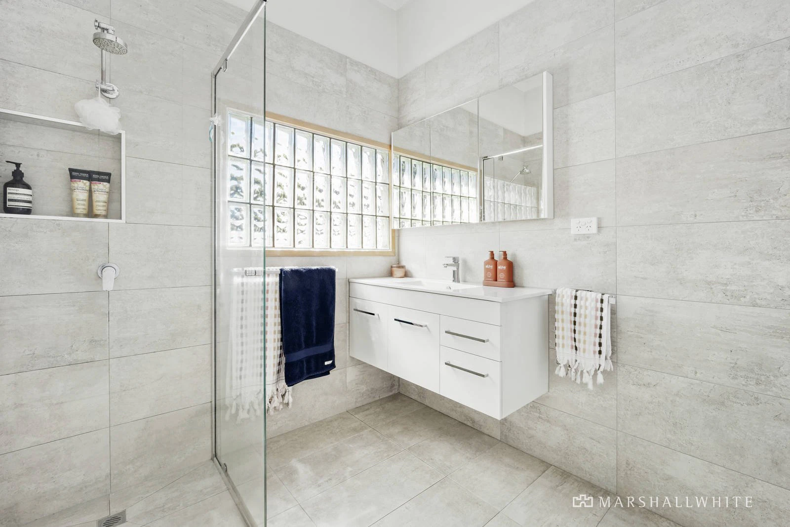 1 Kirkwood Drive, Camberwell, VIC