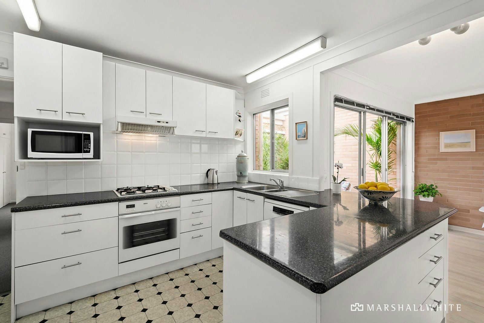 1/3 Estella Street, Glen Iris, VIC