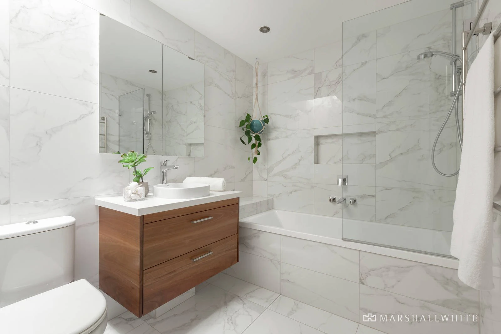 74A Rosedale Road, Glen Iris, VIC