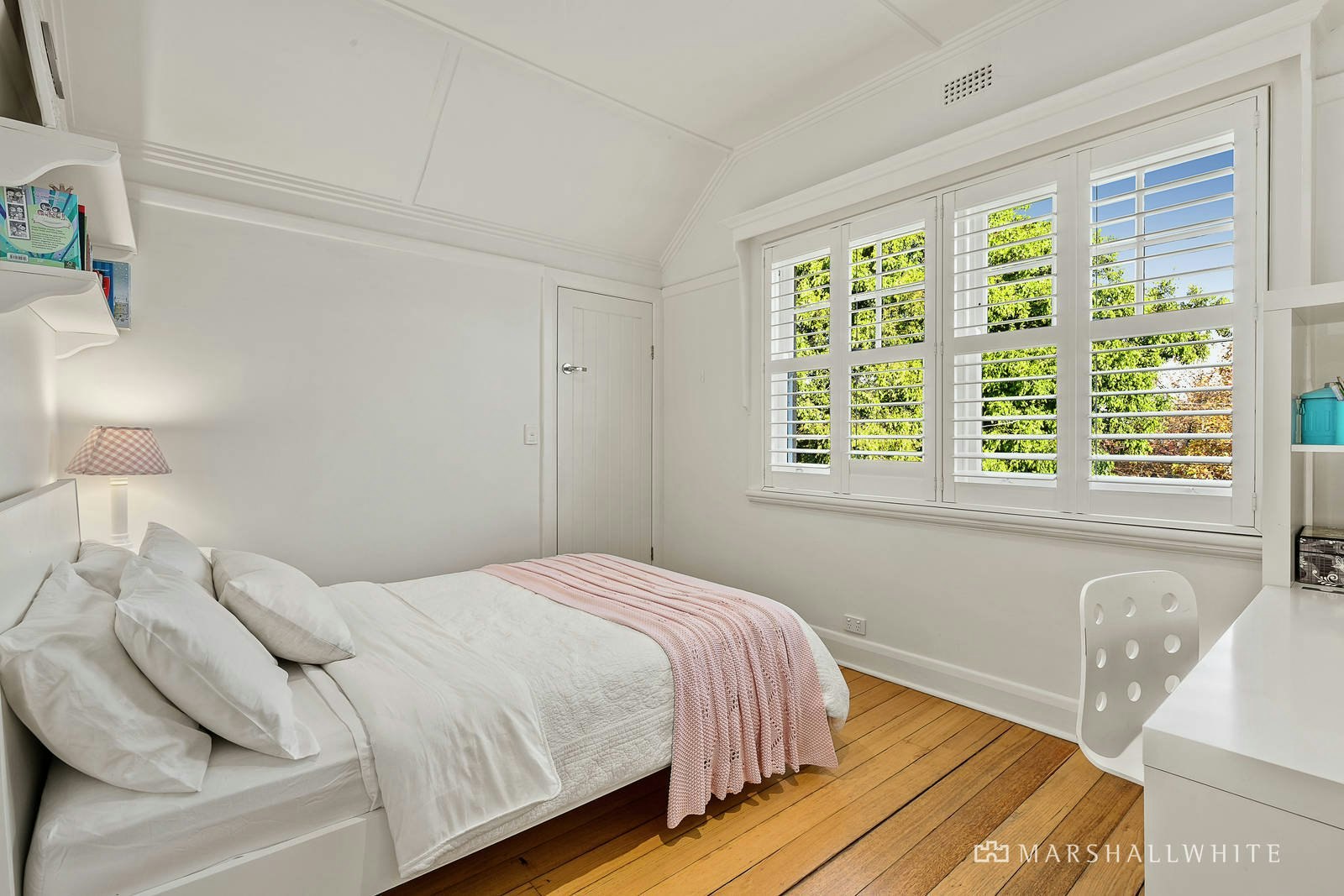 33 Dorrington Avenue, Glen Iris, VIC