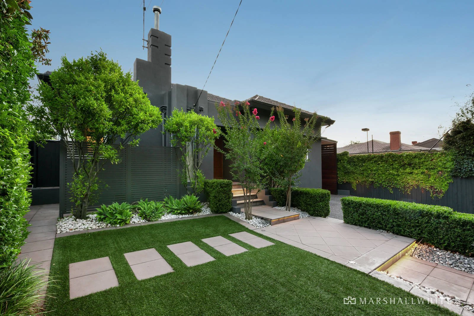 14 Gardiner Parade, Glen Iris, VIC