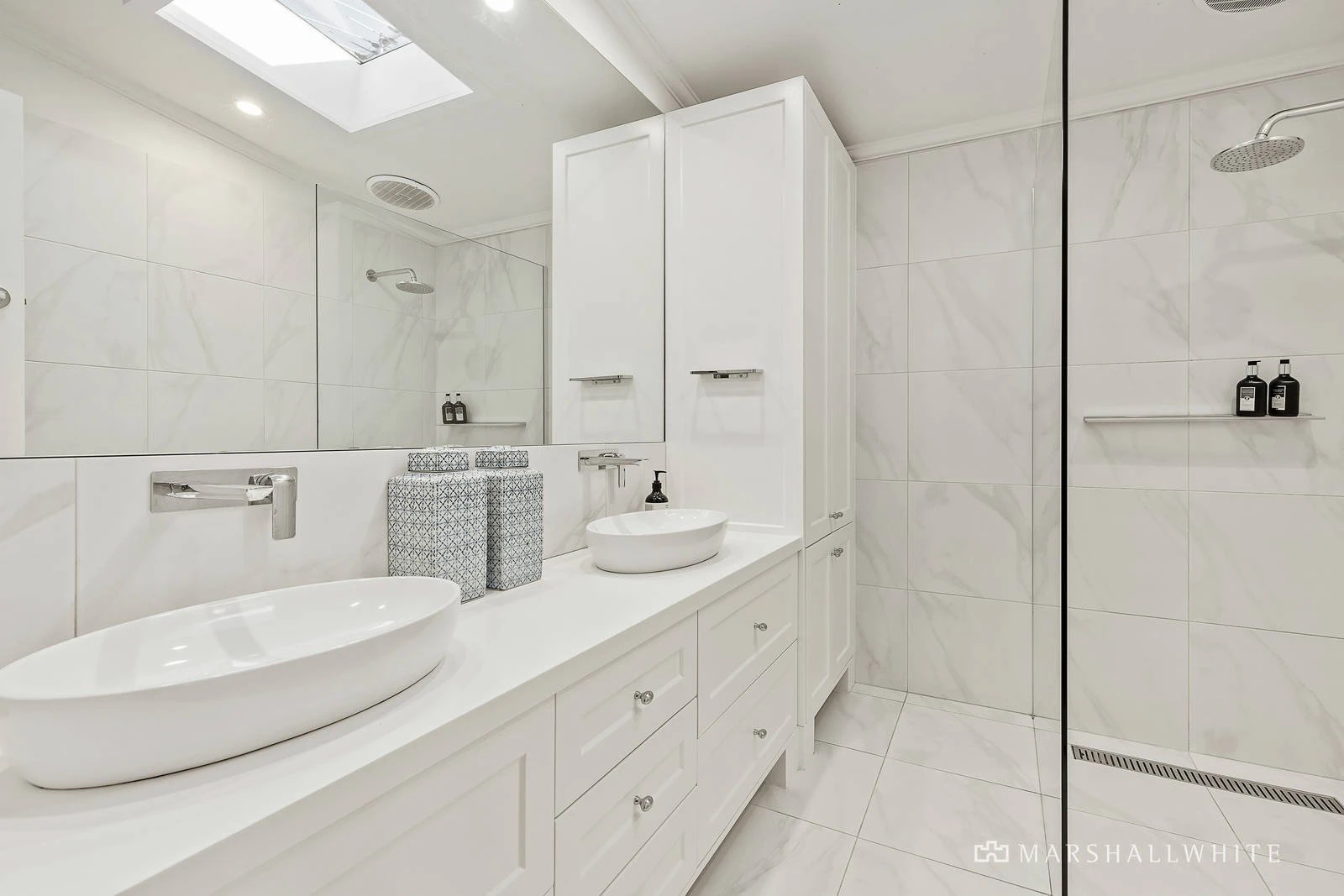 33 Dorrington Avenue, Glen Iris, VIC