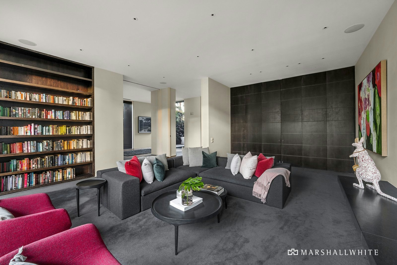 42 Avenue Athol, Canterbury, VIC