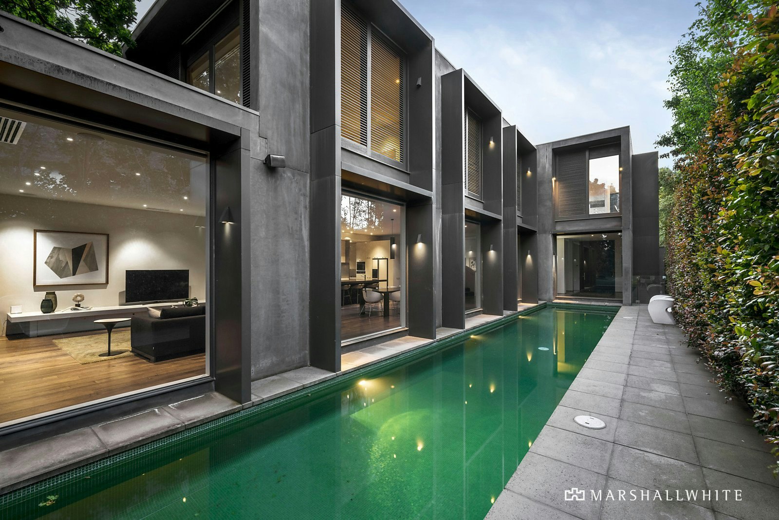 42 Avenue Athol, Canterbury, VIC