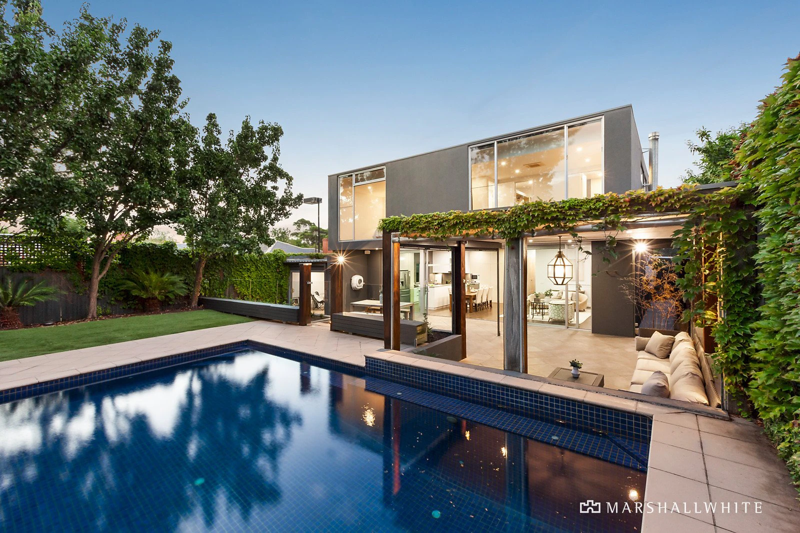 14 Gardiner Parade, Glen Iris, VIC