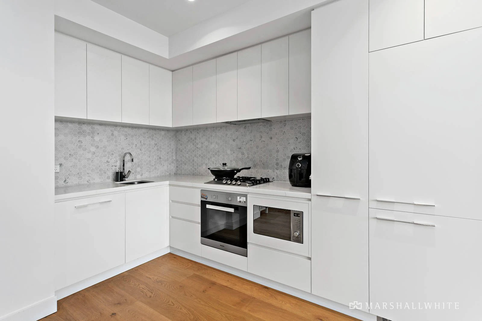 3106/850 Whitehorse Road, Box Hill, VIC