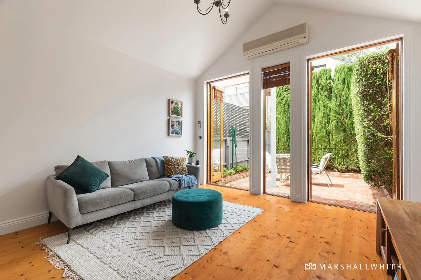 41 Finlay Street, Albert Park, VIC