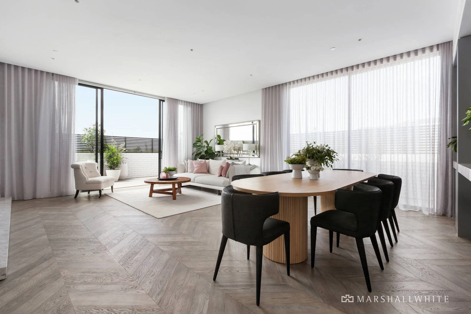 202/2a Nyora Street, Malvern East, VIC