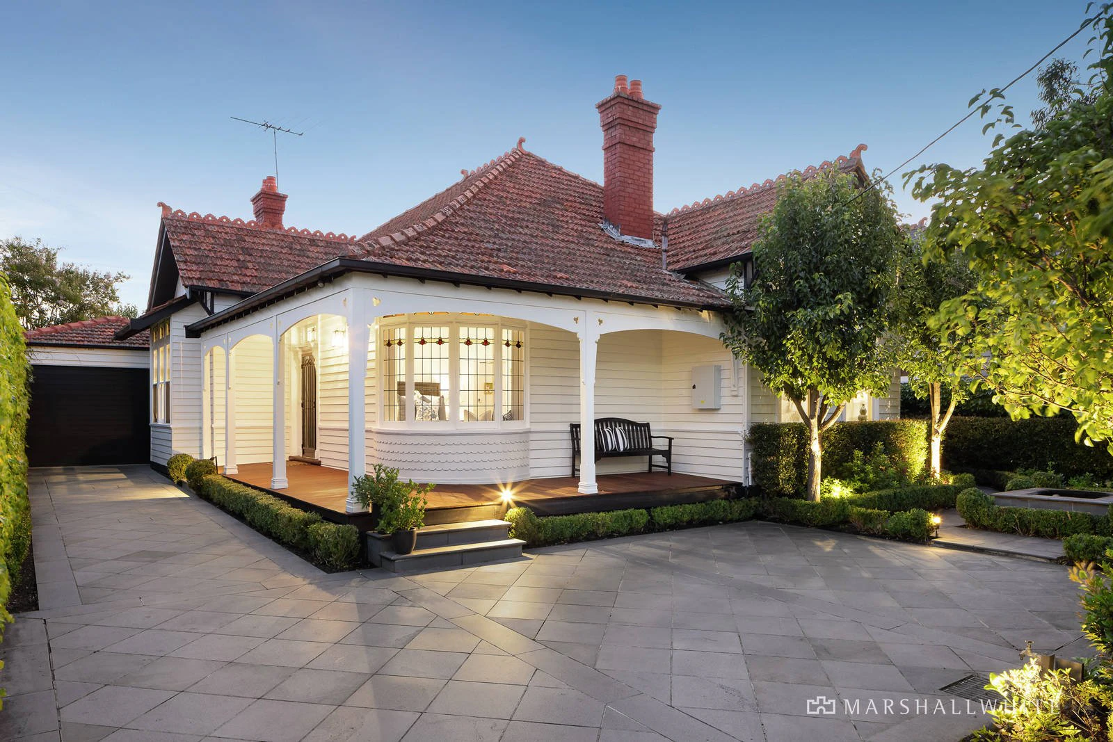 10 Royston Avenue, Malvern East, VIC