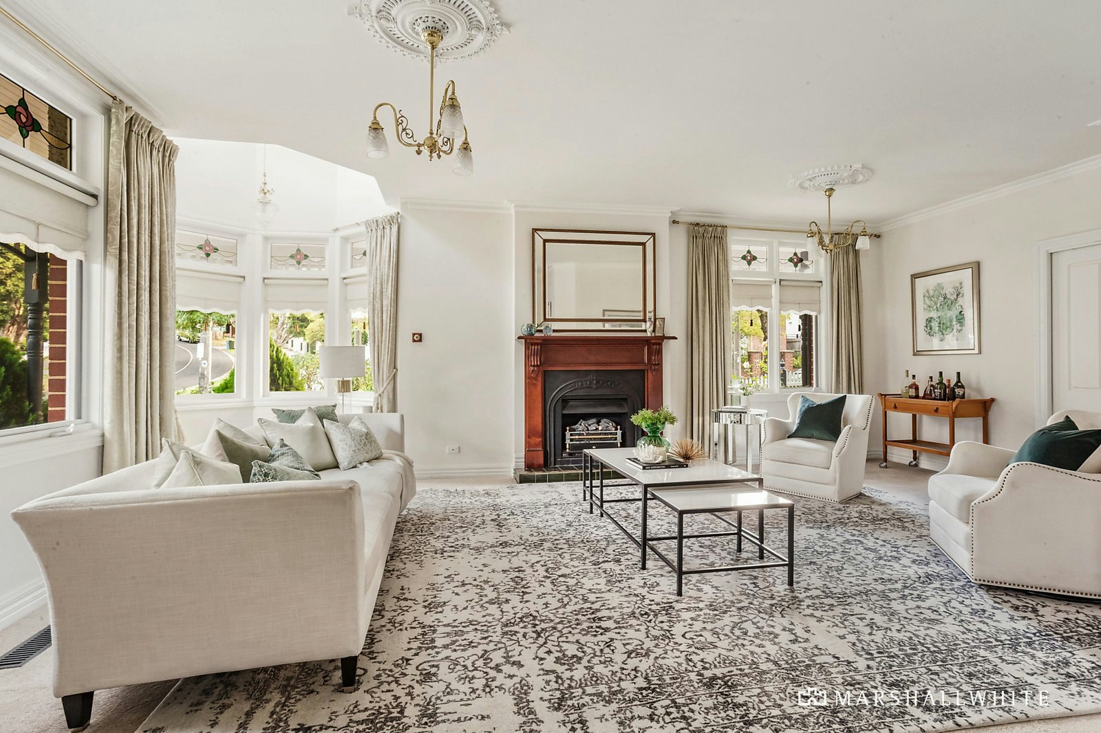 10 Kinsale Crescent, Balwyn, VIC