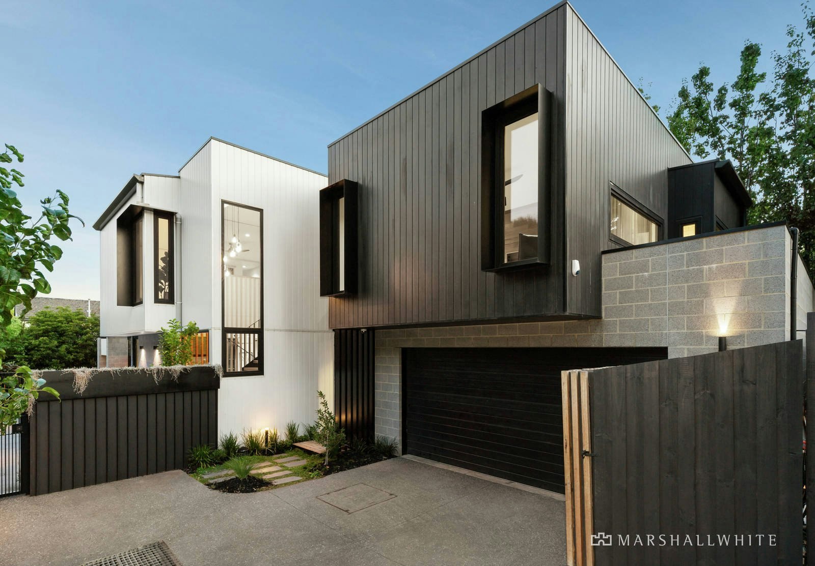 11 Hillside Parade, Glen Iris, VIC