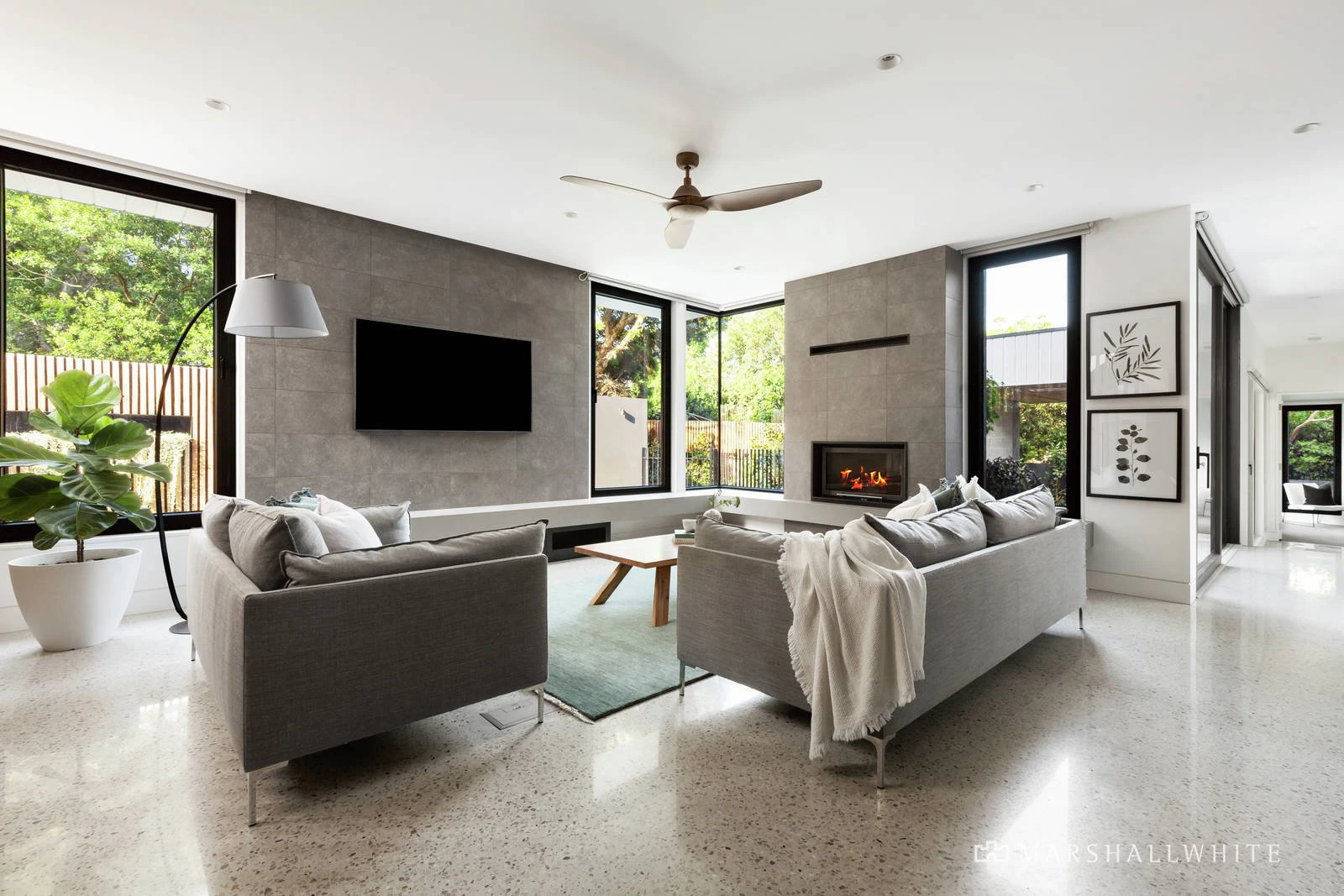 11 Hillside Parade, Glen Iris, VIC