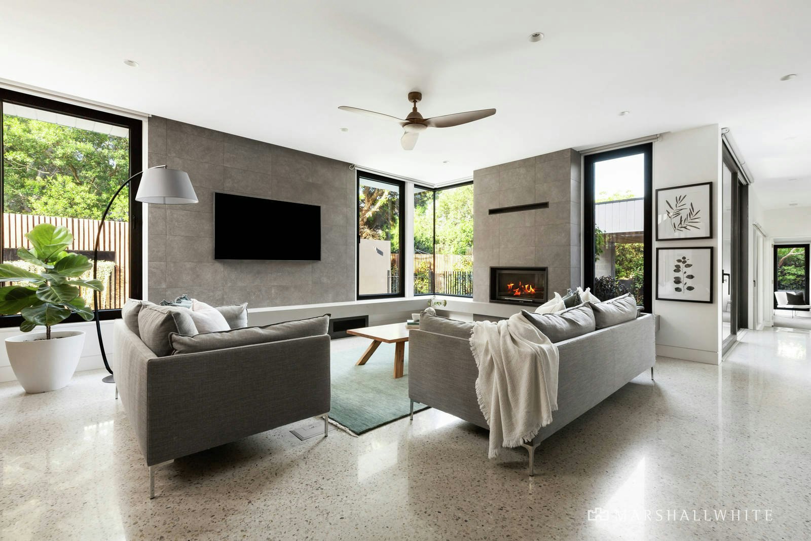 11 Hillside Parade, Glen Iris, VIC