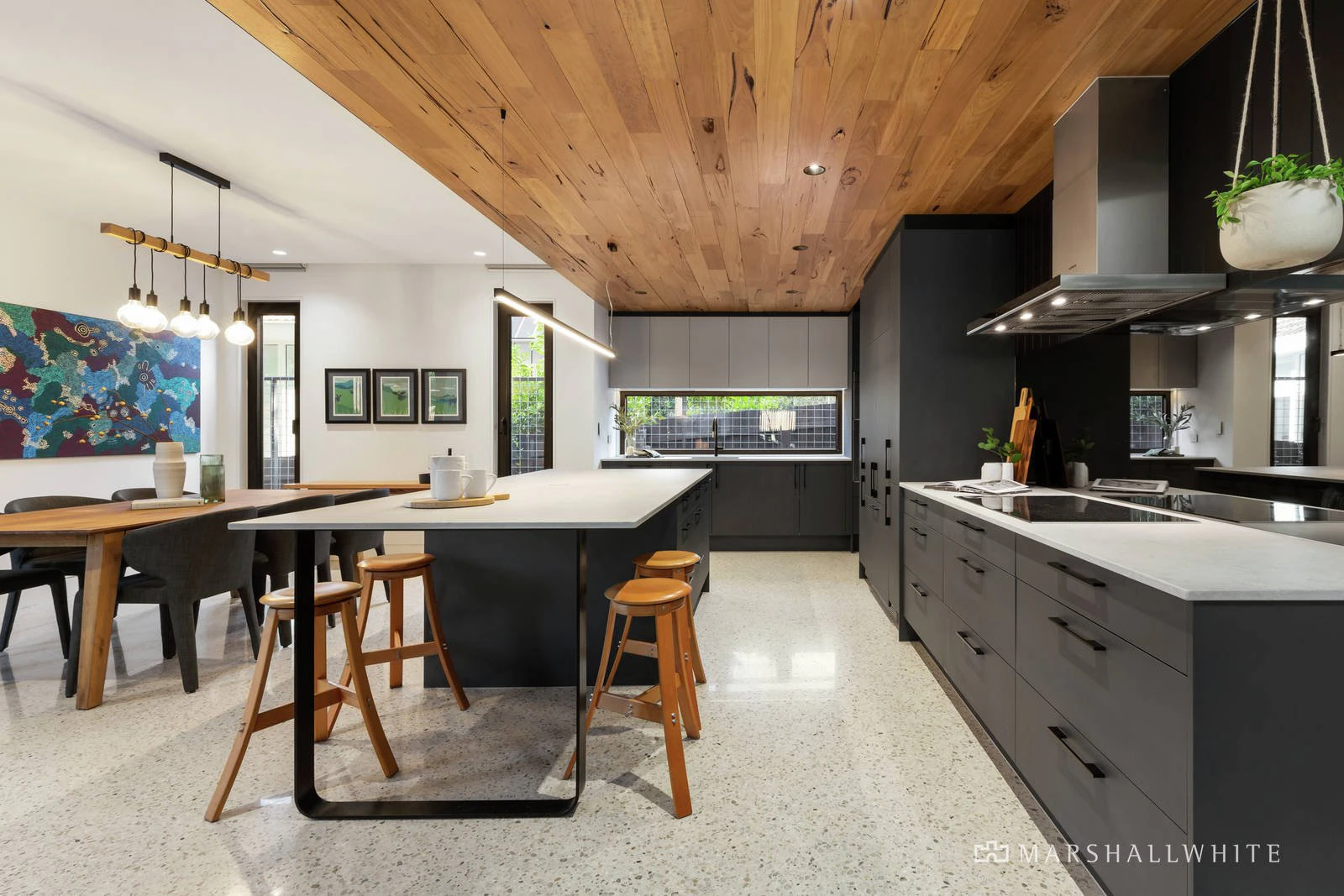 11 Hillside Parade, Glen Iris, VIC