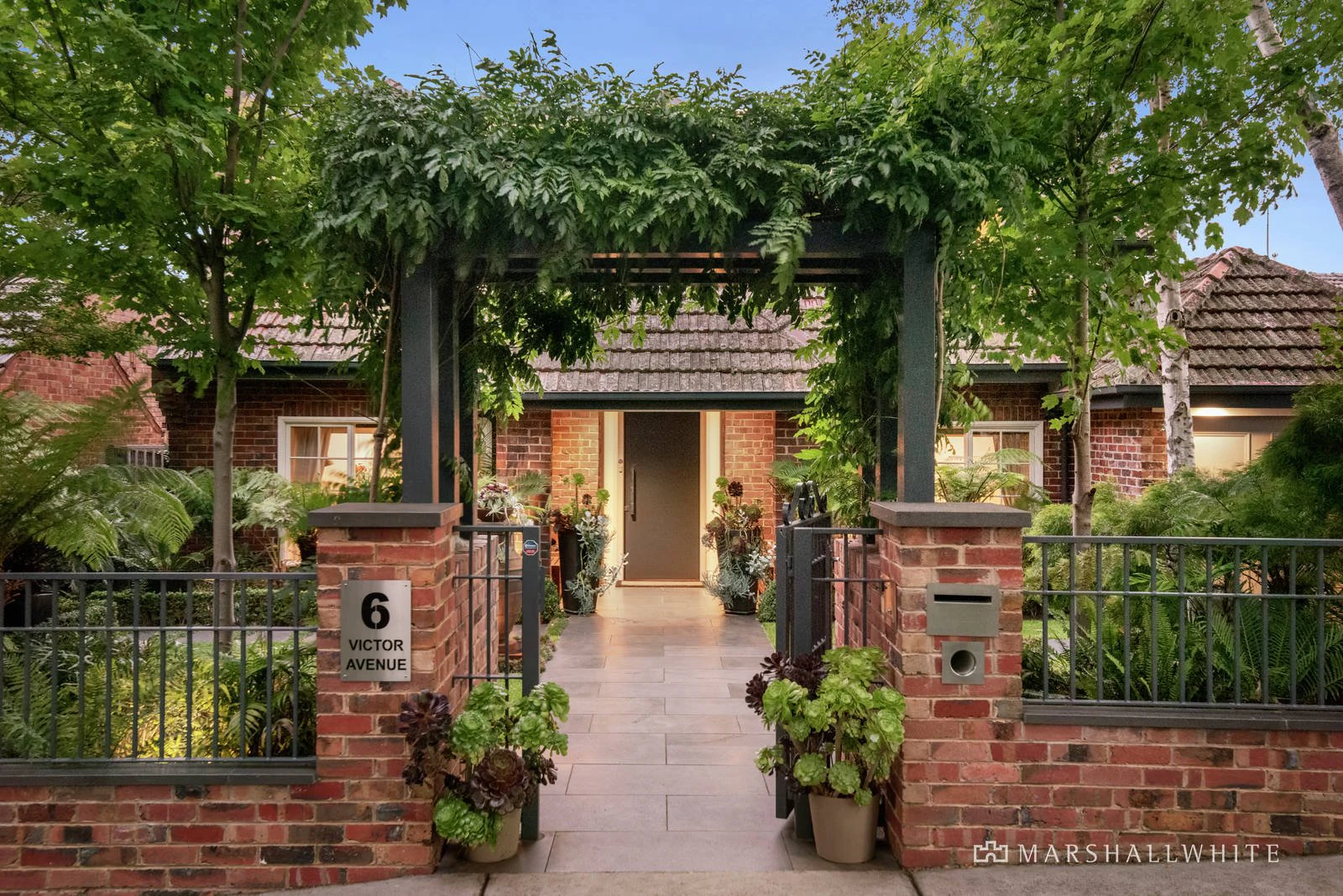 6 Victor Avenue, Kew, VIC