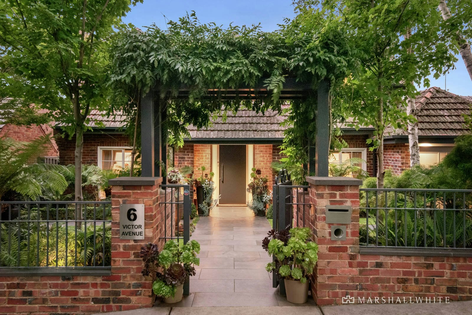 6 Victor Avenue, Kew, VIC