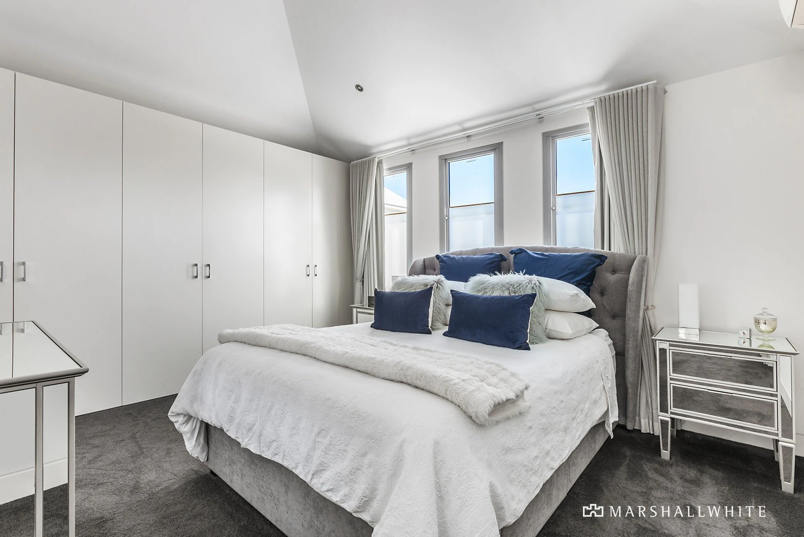 12 Danks Street, Albert Park, VIC
