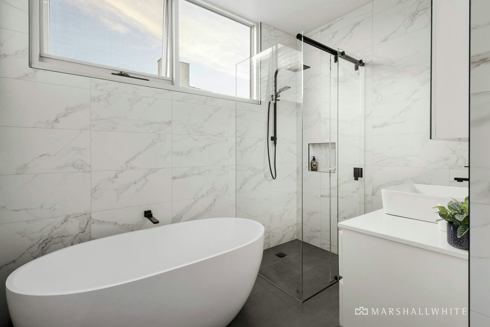 2/27 Irymple Avenue, Glen Iris, VIC