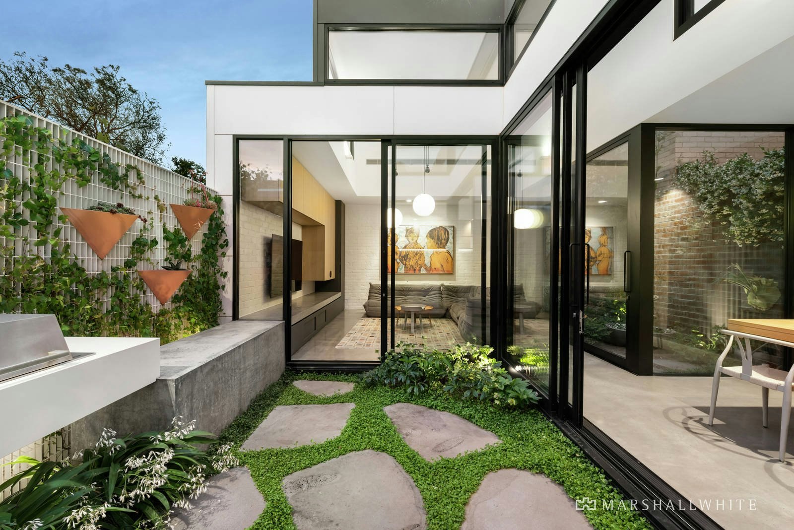 37 Mcilwrick Street, Windsor, VIC