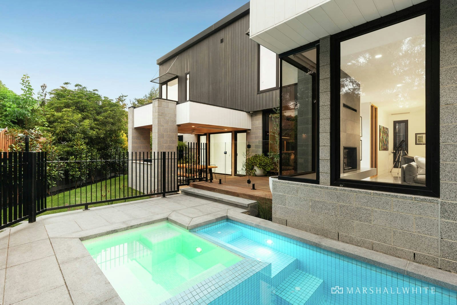 11 Hillside Parade, Glen Iris, VIC