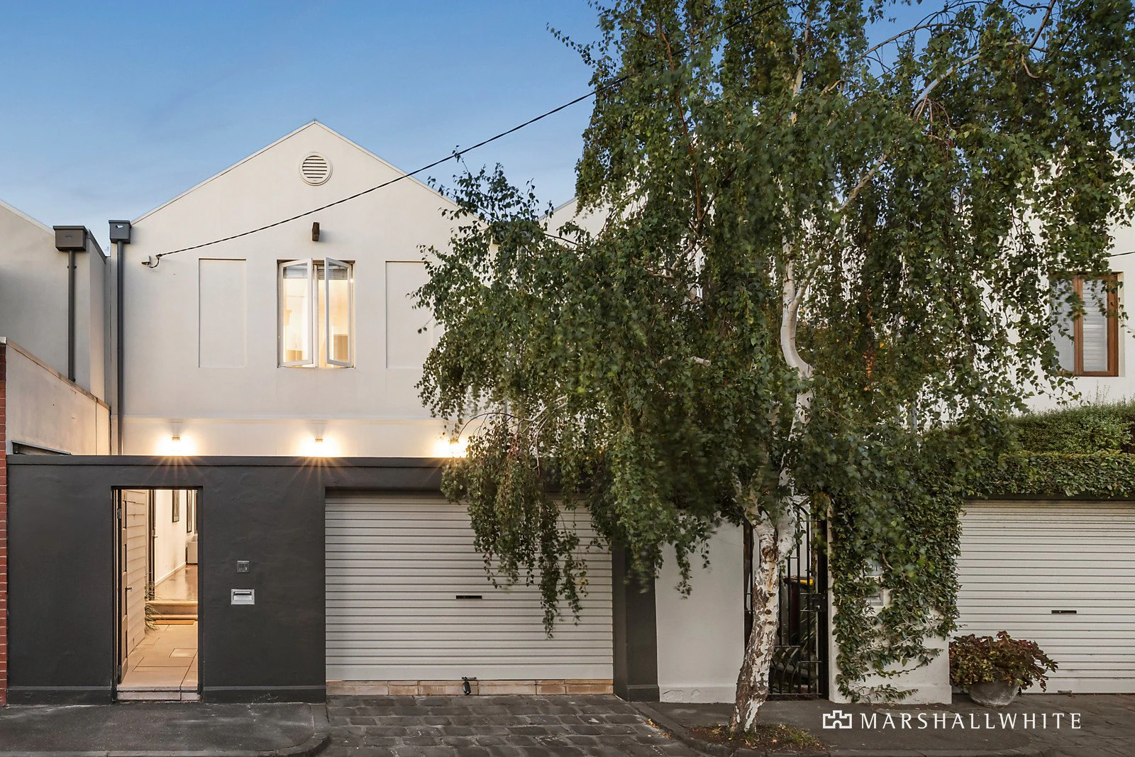 19 Carter Street, Albert Park, VIC