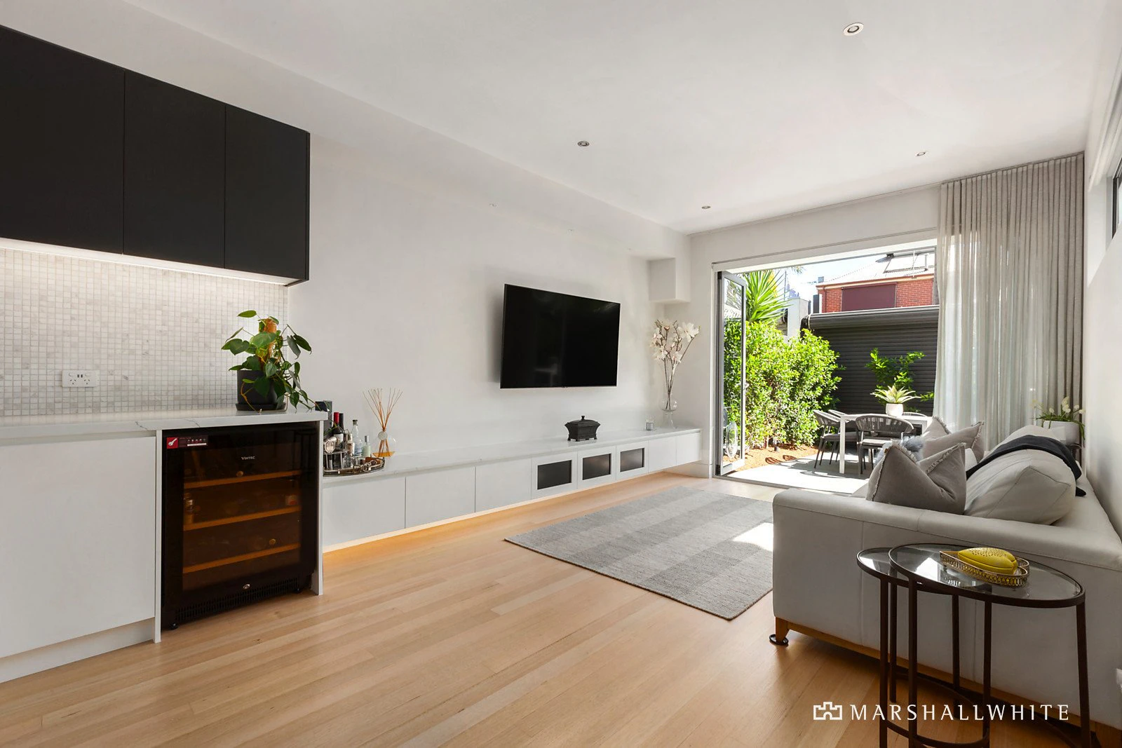 12 Danks Street, Albert Park, VIC