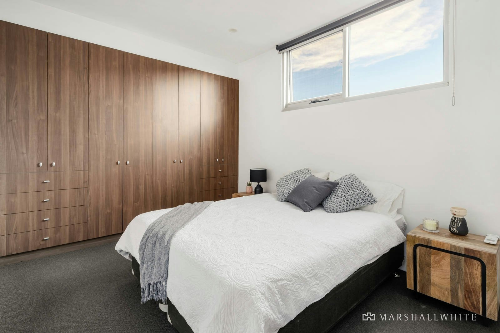 2/27 Irymple Avenue, Glen Iris, VIC