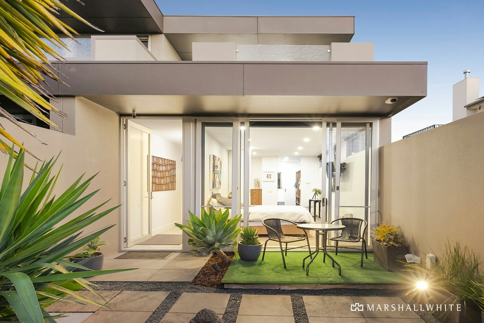 2/27 Irymple Avenue, Glen Iris, VIC