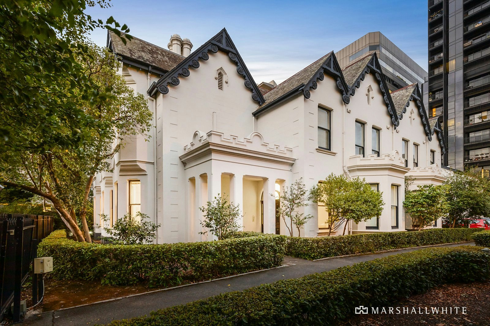 1/25 Queens Road, Melbourne, VIC