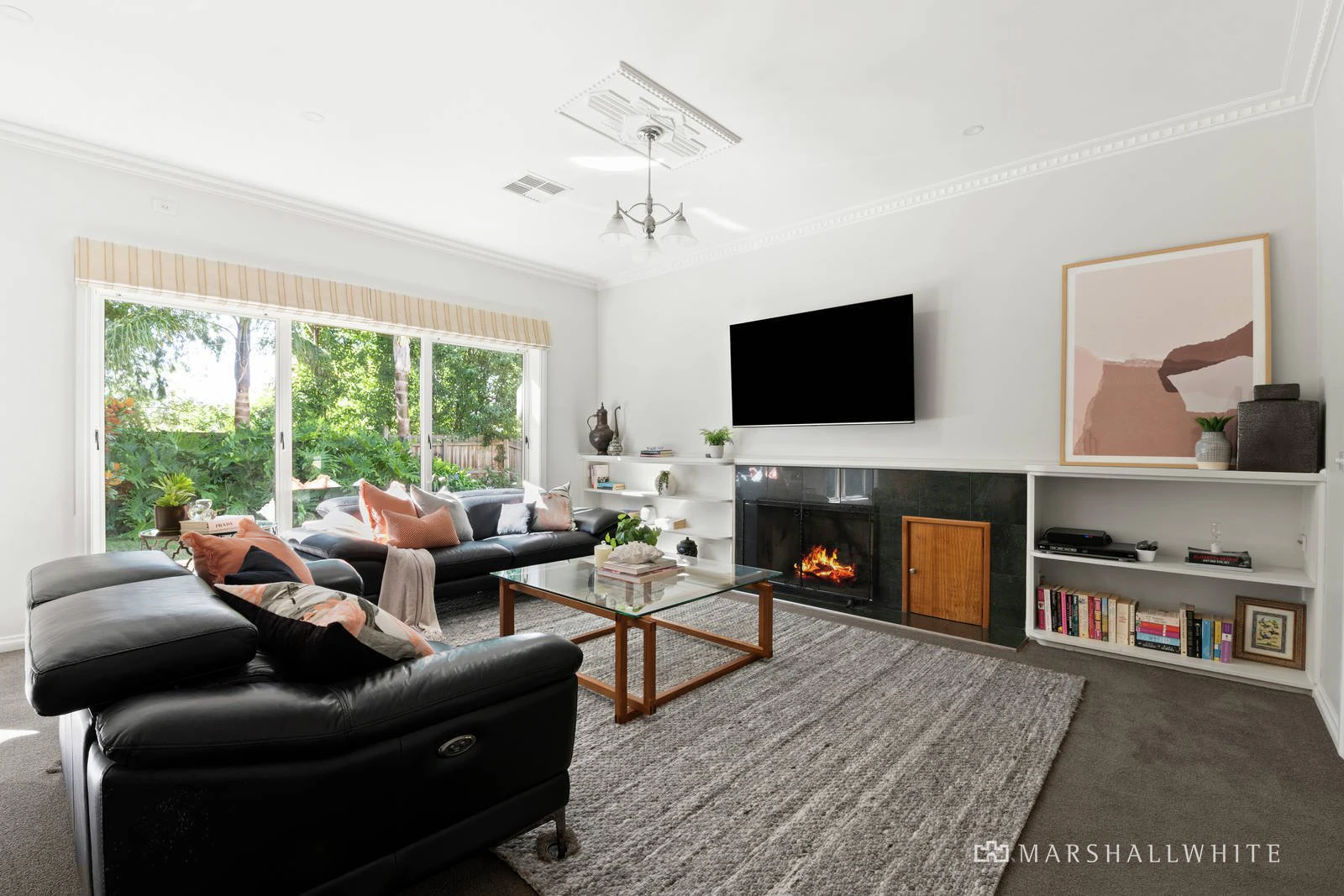2 Aumann Court, Mont Albert North, VIC