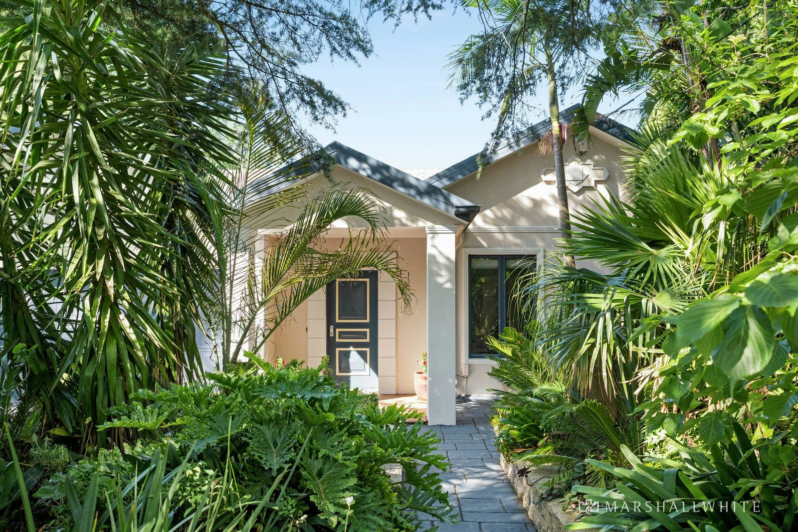 2 Aumann Court, Mont Albert North, VIC