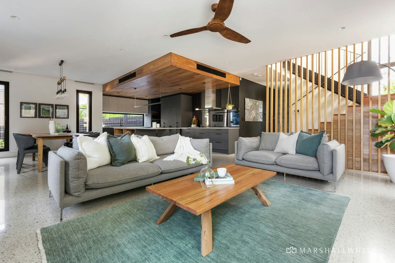 11 Hillside Parade, Glen Iris, VIC