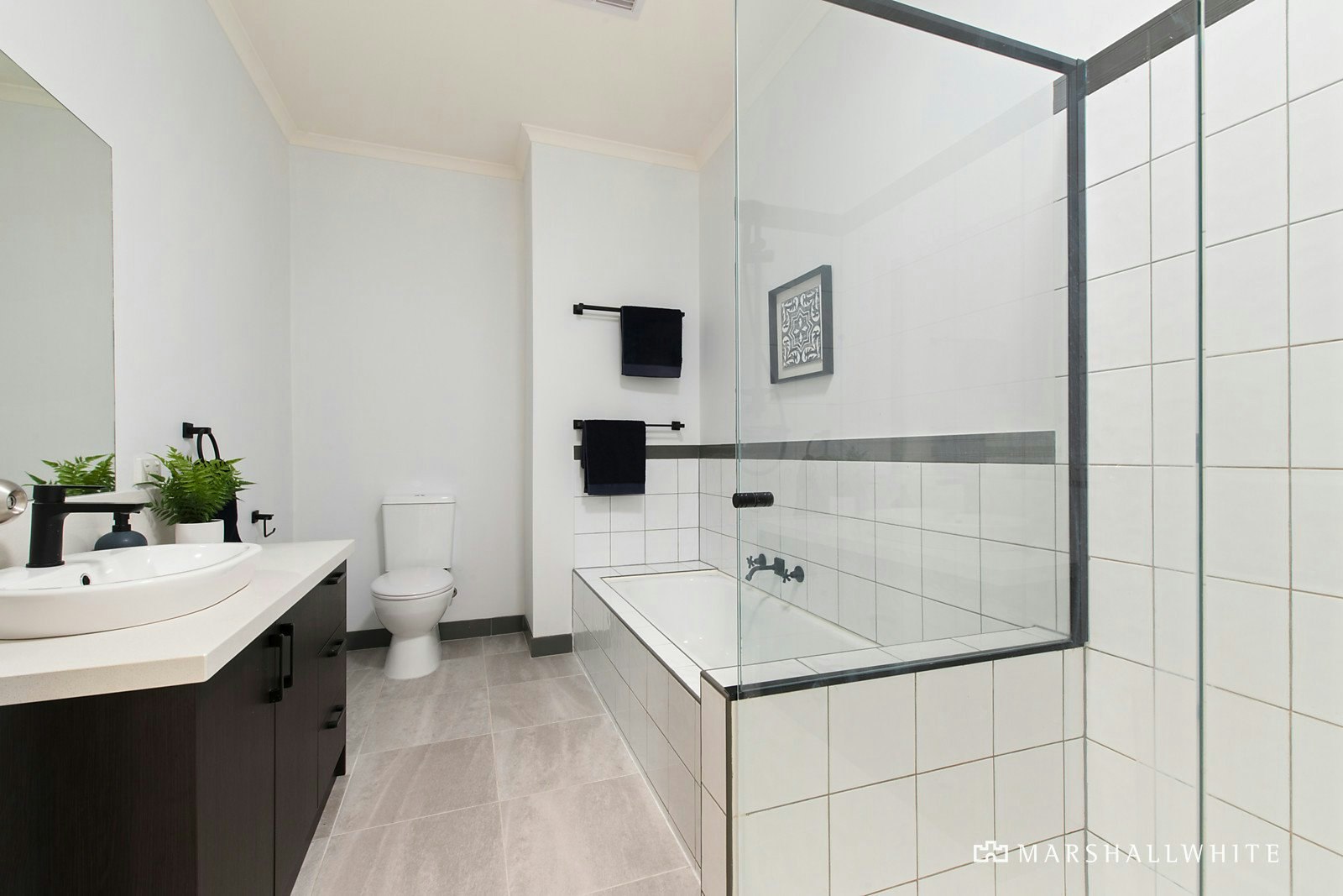 2 Aumann Court, Mont Albert North, VIC