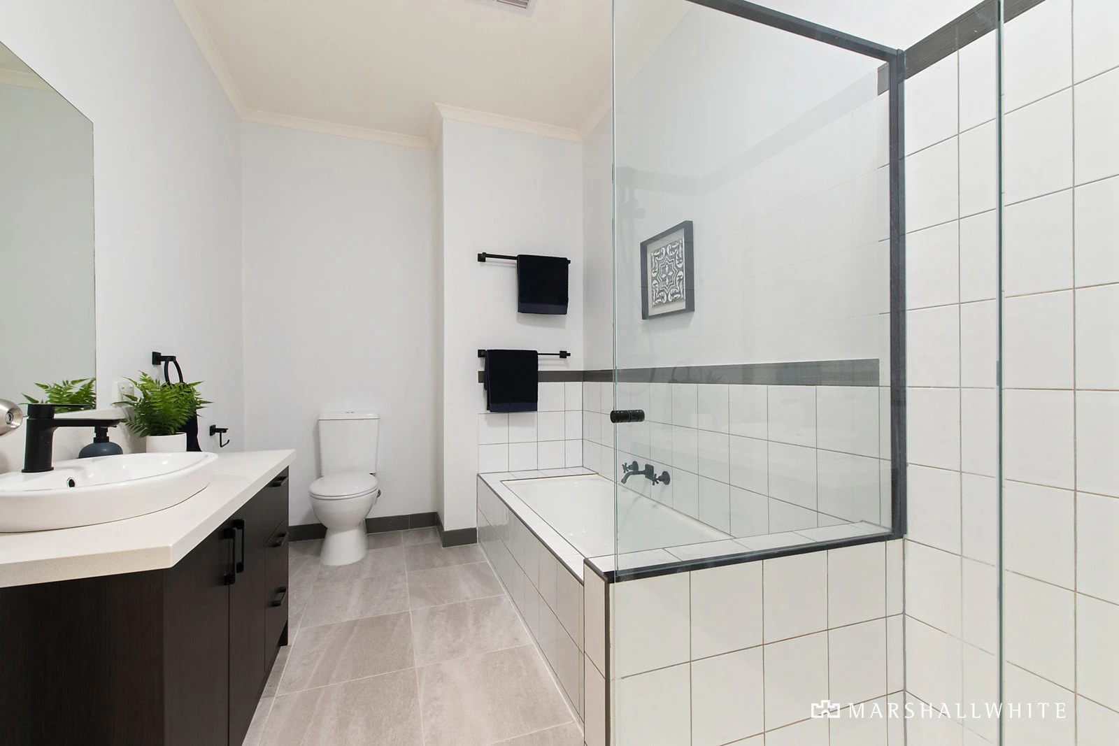 2 Aumann Court, Mont Albert North, VIC