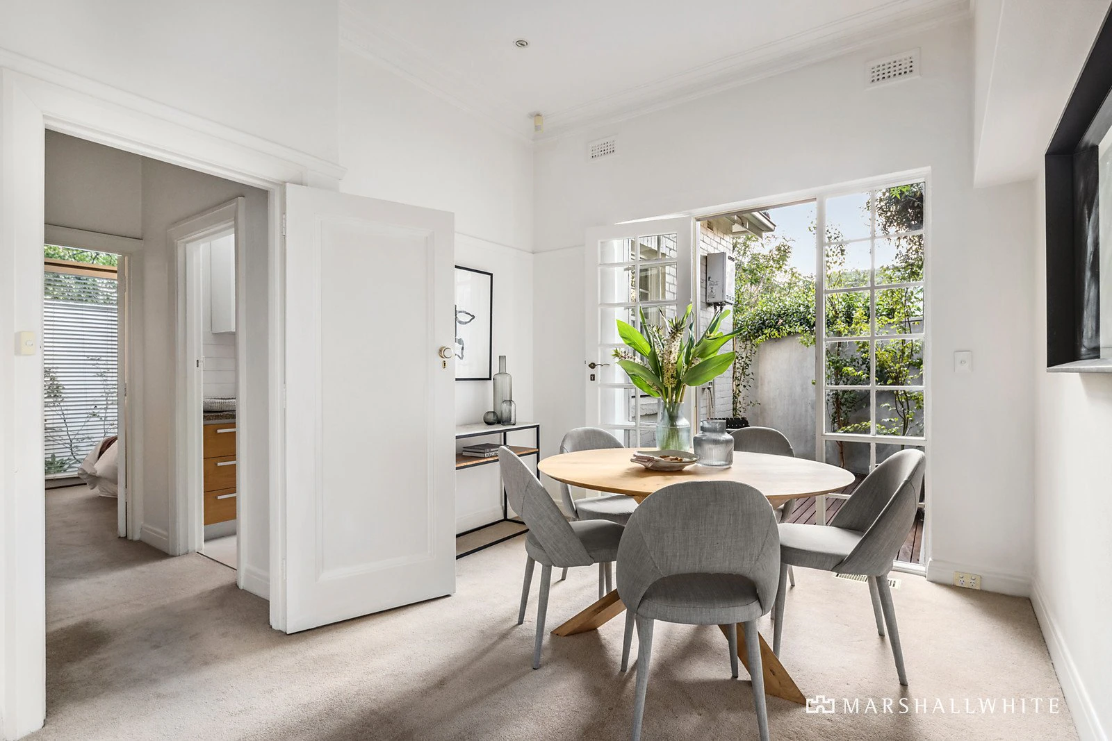 2/33 Tintern Avenue, Toorak, VIC