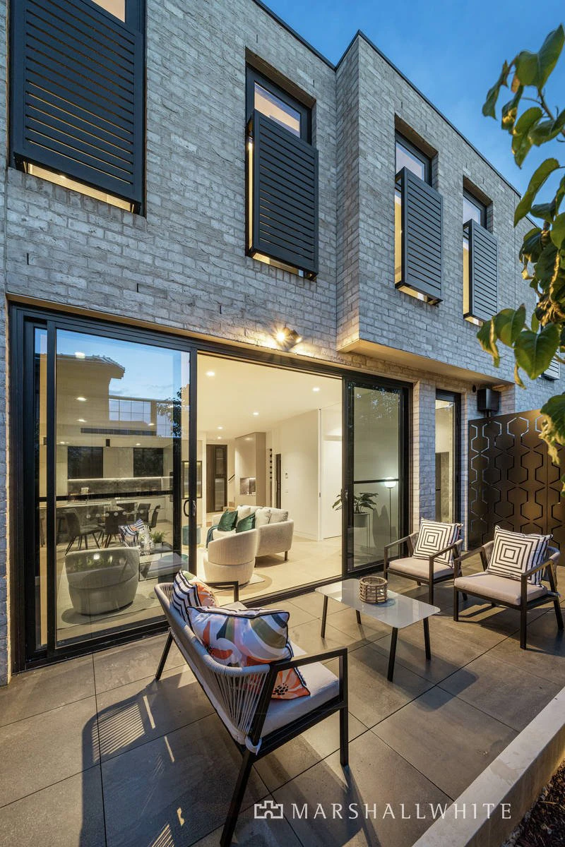 2/9 Power Avenue, Hawthorn, VIC