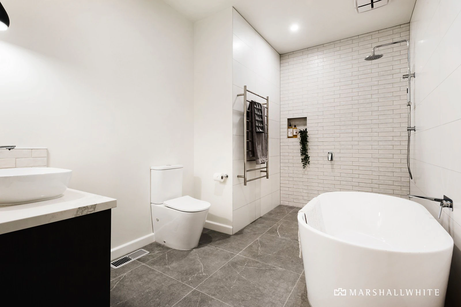 1 Bickleigh Court, Glen Iris, VIC