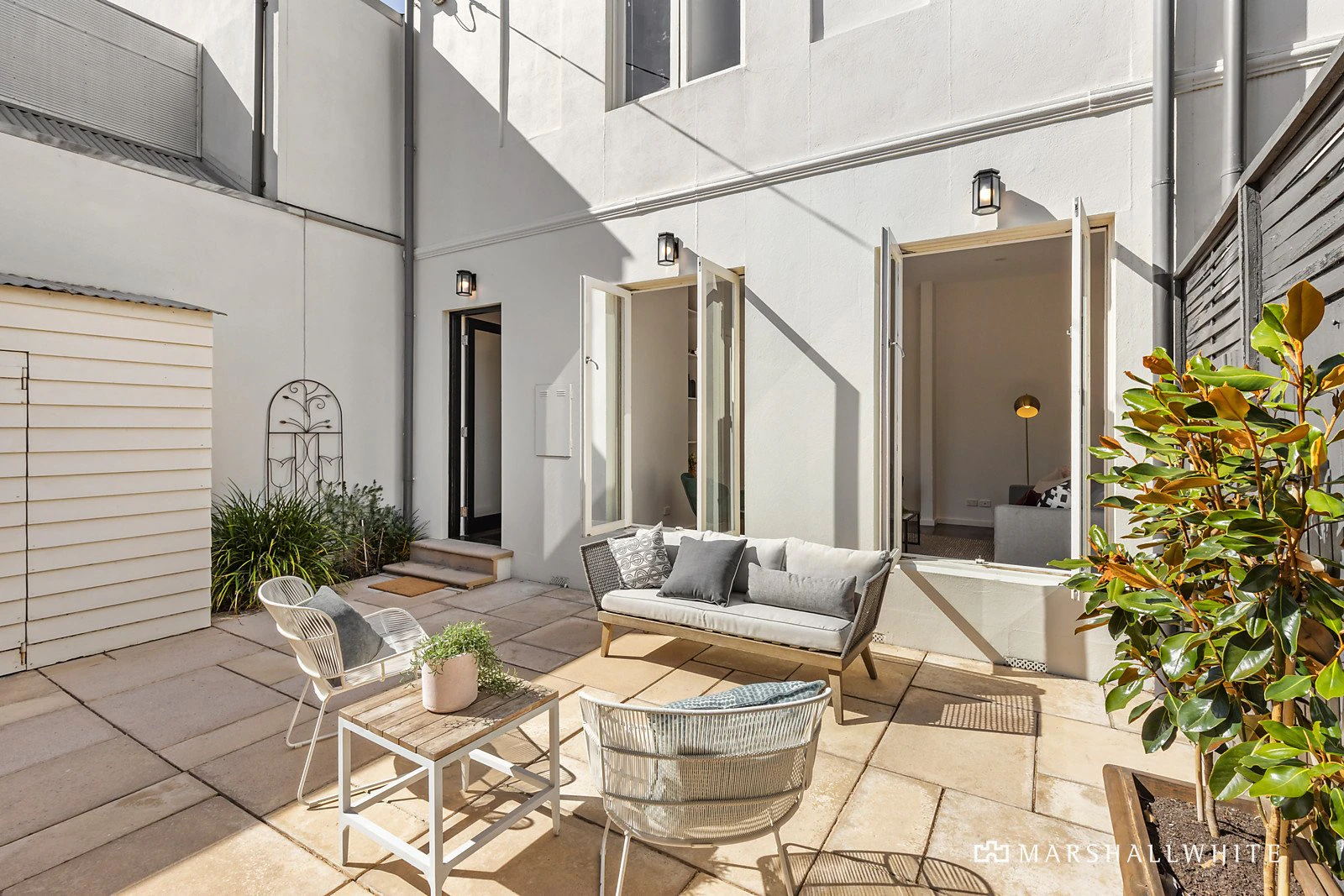 19 Carter Street, Albert Park, VIC