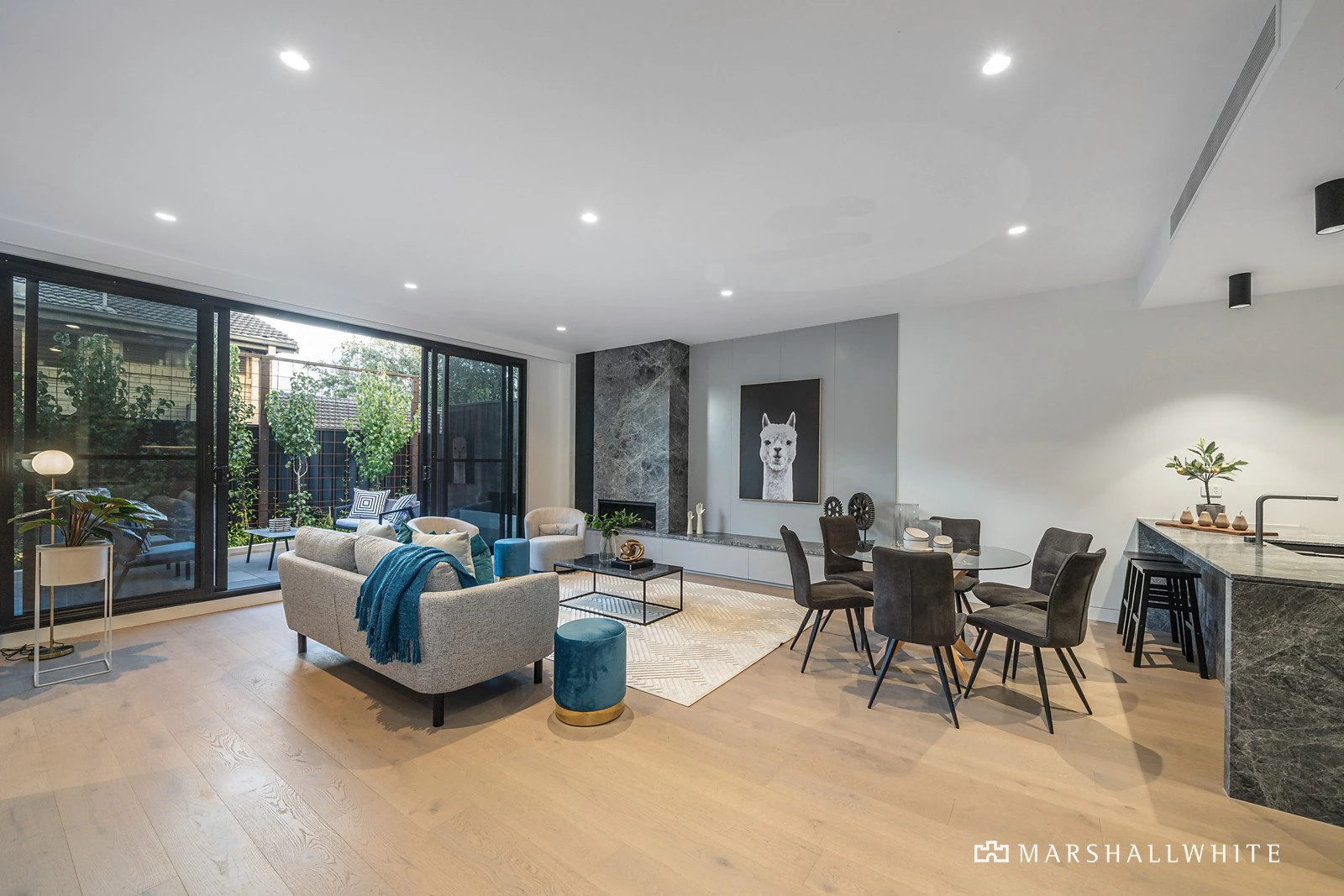 2/9 Power Avenue, Hawthorn, VIC