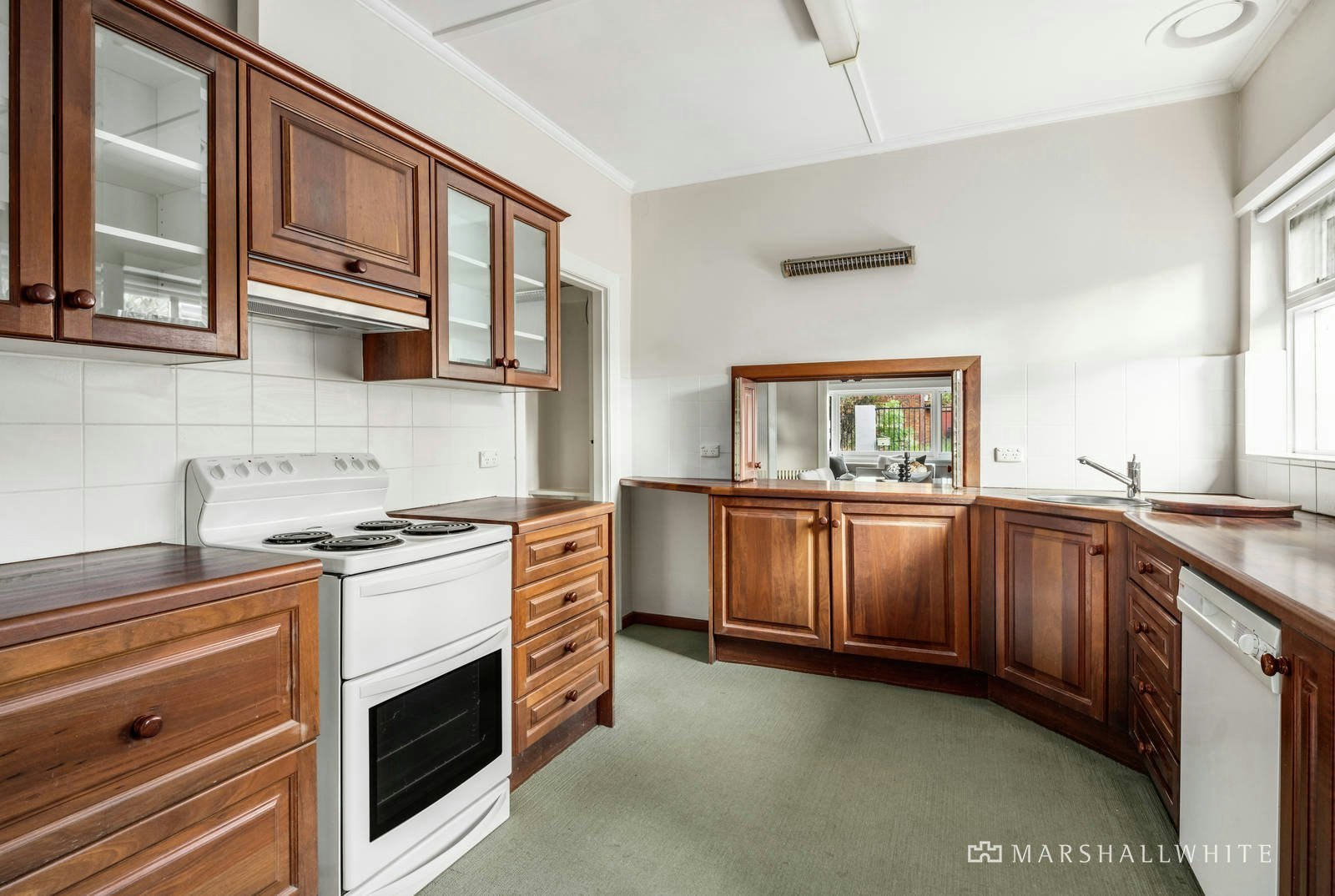 24 Ellerslie Place, Toorak, VIC