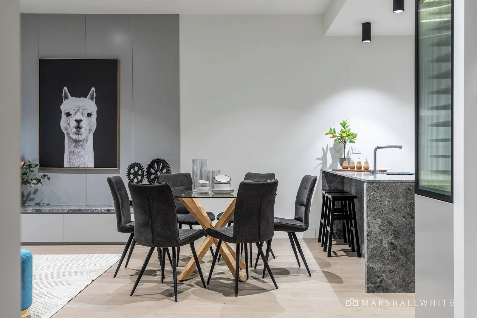 2/9 Power Avenue, Hawthorn, VIC
