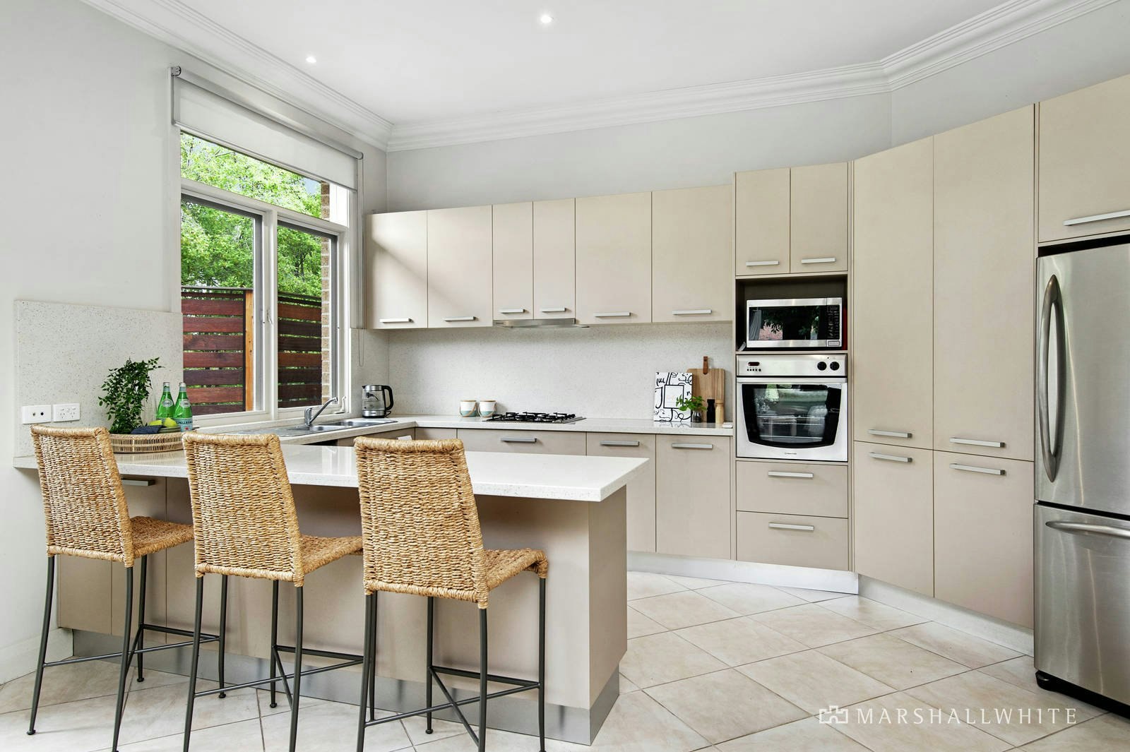 12A May Park Avenue, Ashwood, VIC