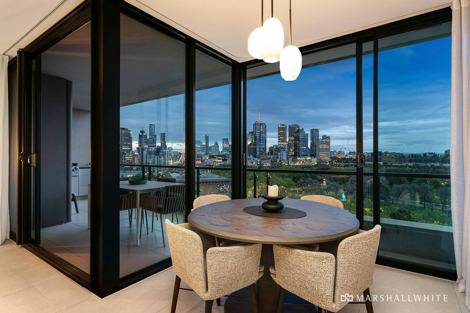 1608/250 St Kilda Road, Melbourne, VIC