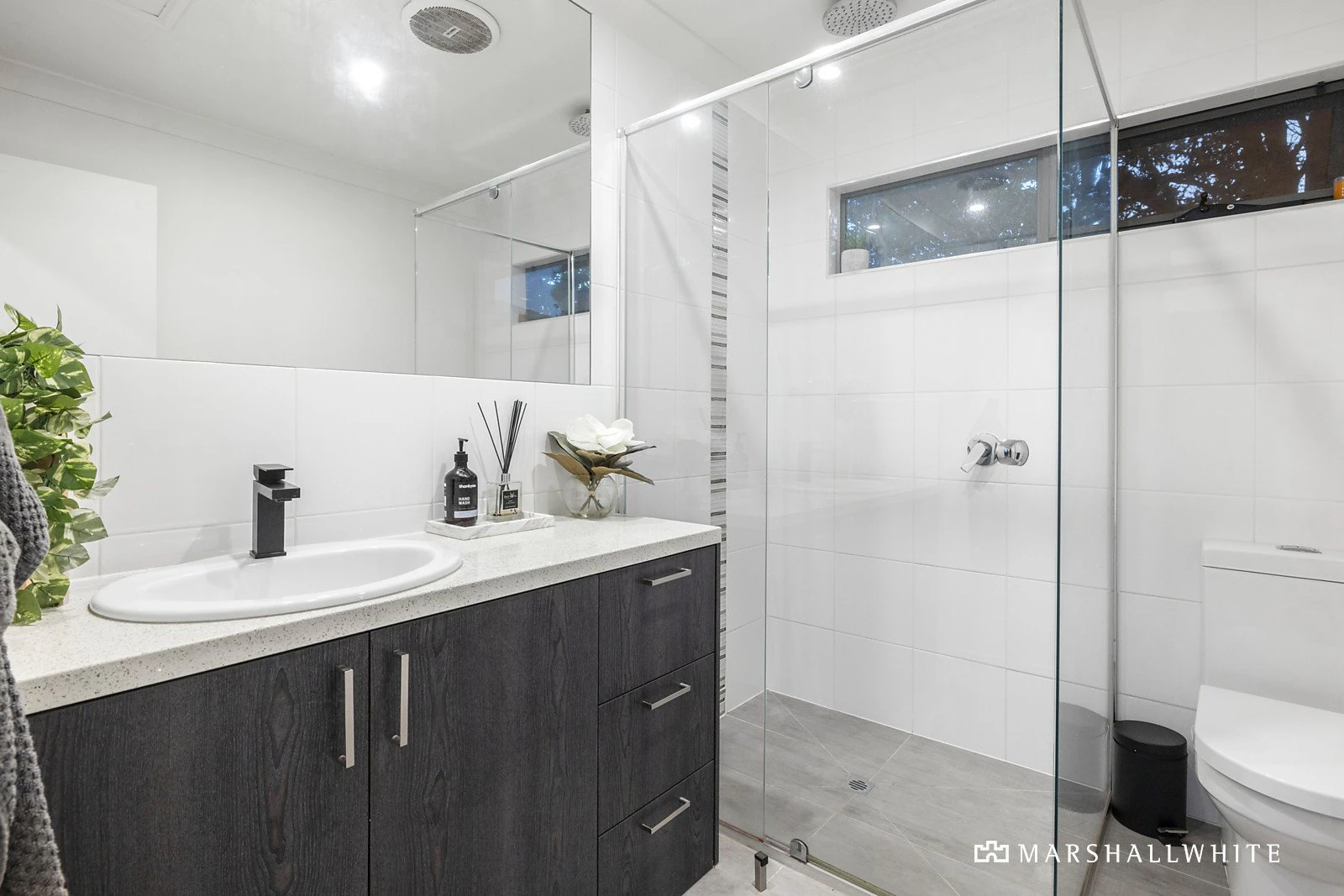 10a Seaview Avenue, Mornington, VIC