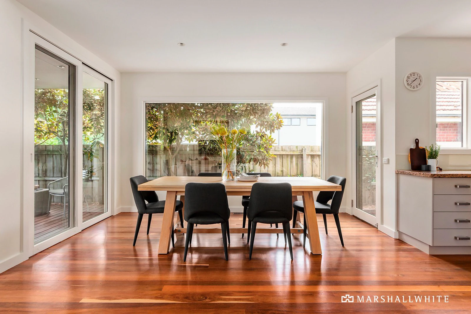 12 Queens Parade, Glen Iris, VIC