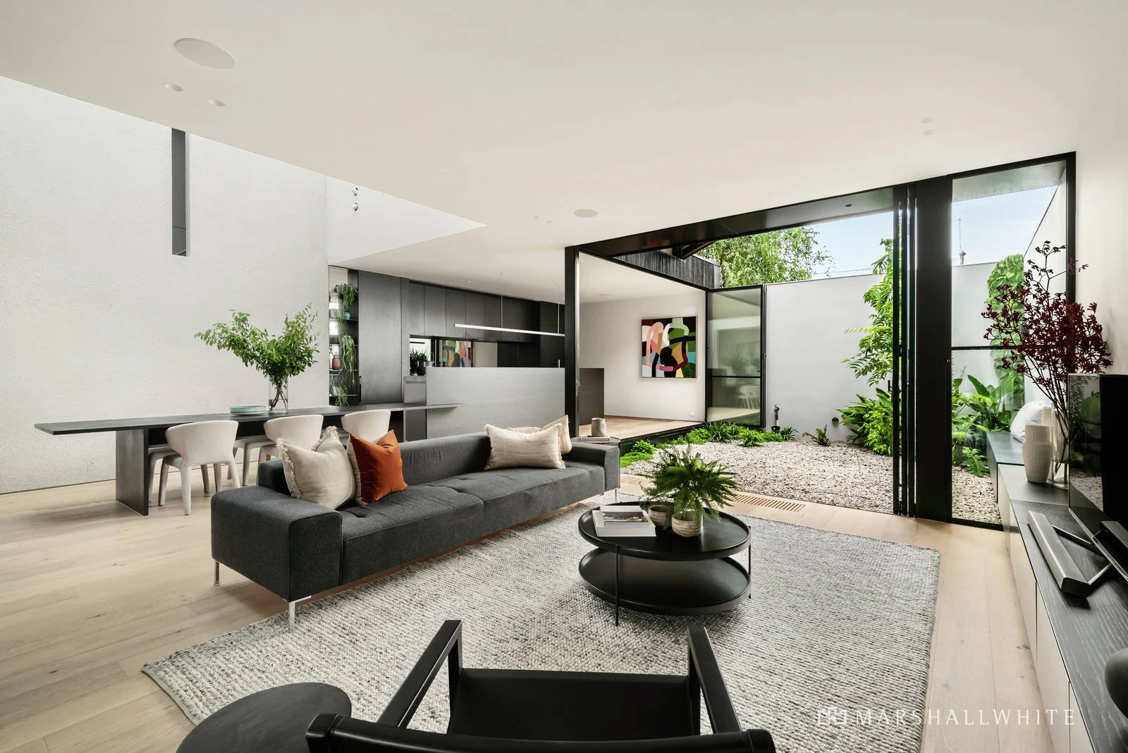 24 Eastbourne Street, Windsor, VIC