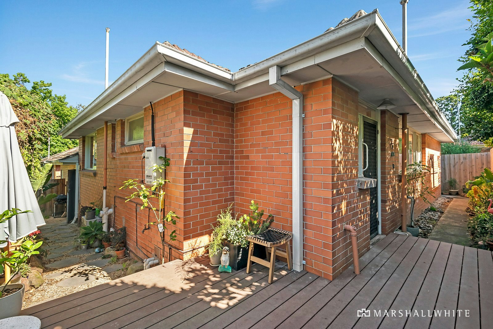 2/11 Kingfield Court, Camberwell, VIC