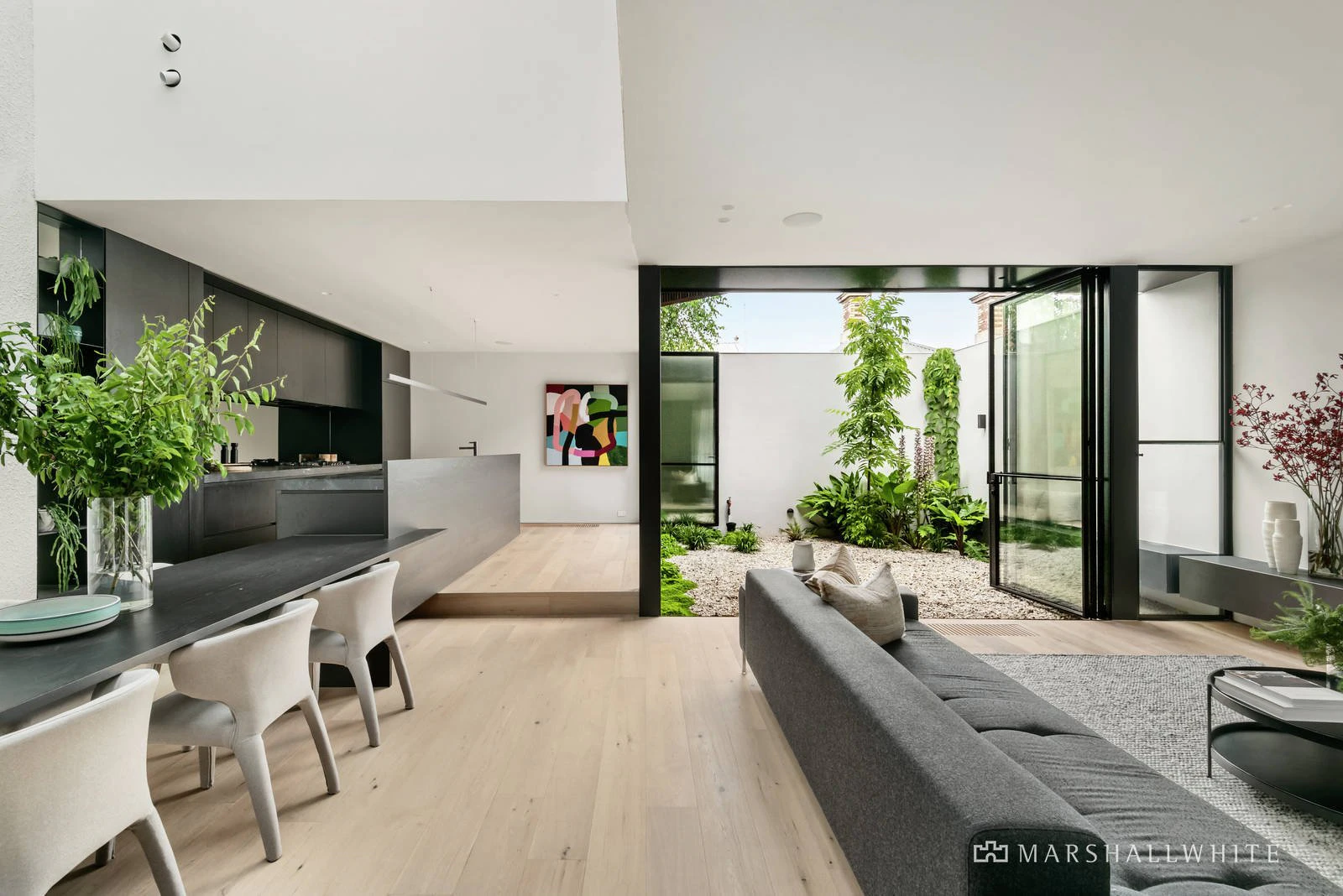 24 Eastbourne Street, Windsor, VIC
