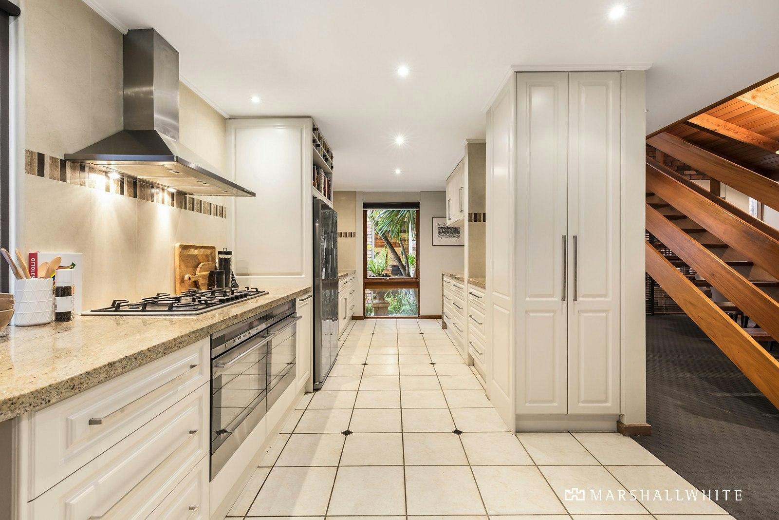 17 Dixon Street, Malvern, VIC