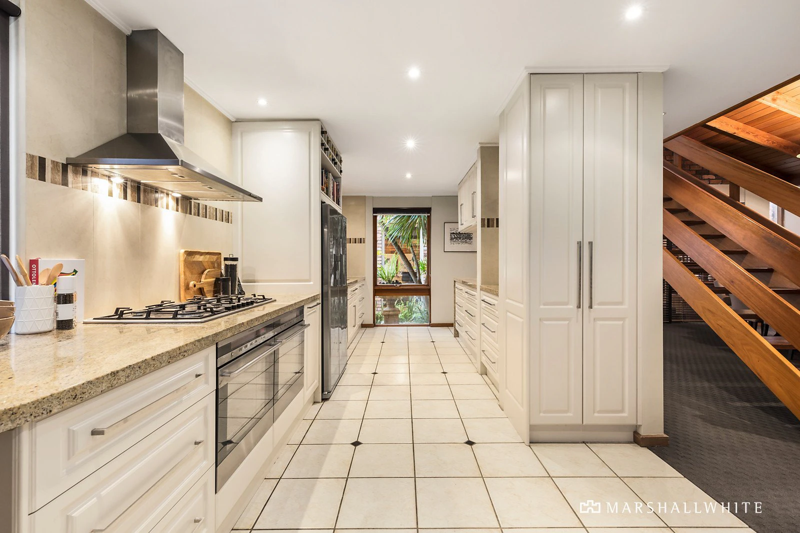 17 Dixon Street, Malvern, VIC